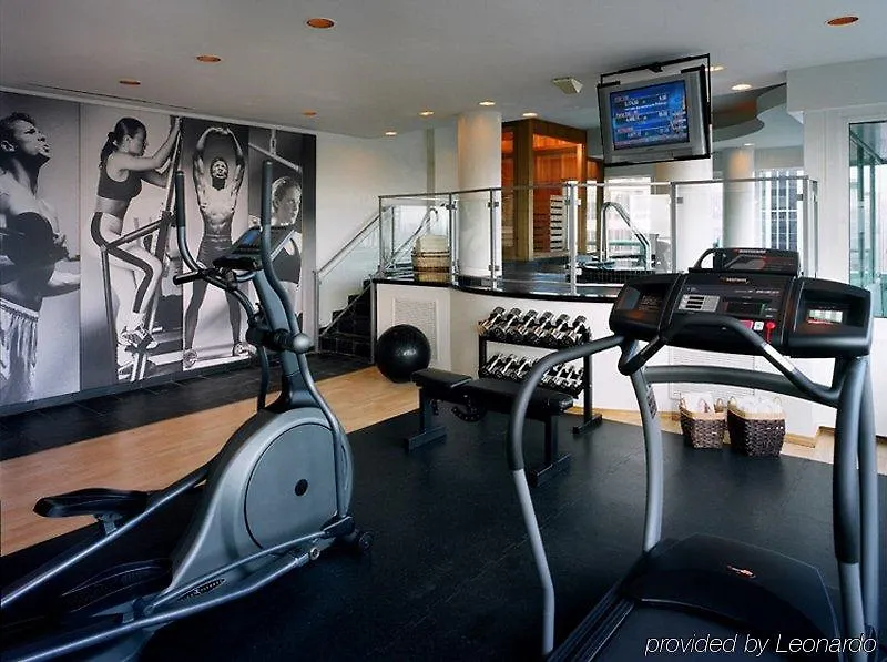 Cambridge Suites 토론토 4*,