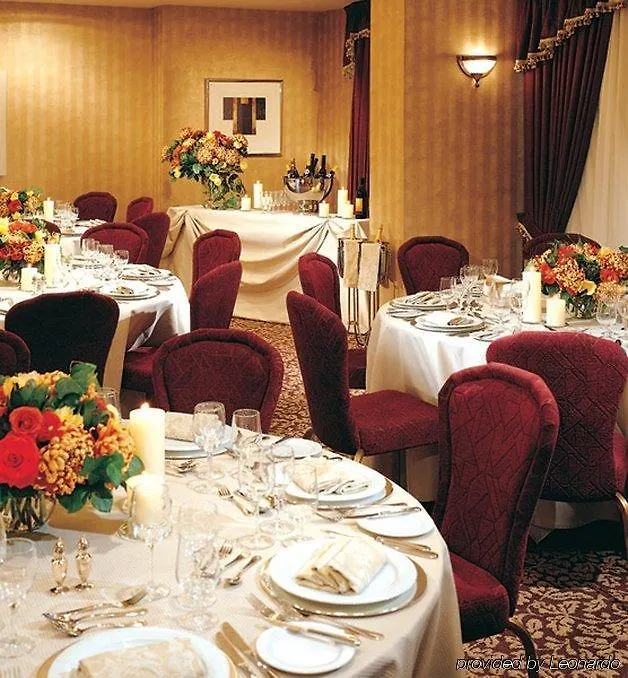 Hotel Cambridge Suites Toronto