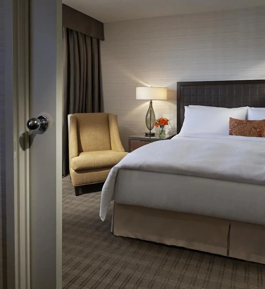 **** Hotel Cambridge Suites Toronto Canada