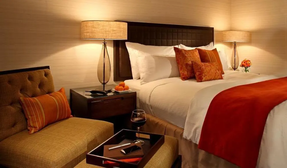 **** Hotel Cambridge Suites Toronto Canada