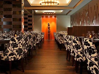 Cambridge Suites Toronto Hotel