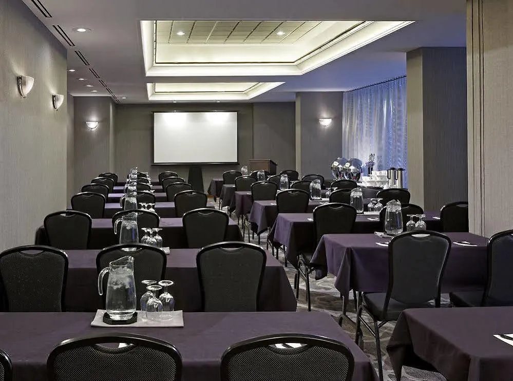 **** Hotel Cambridge Suites Toronto Canada
