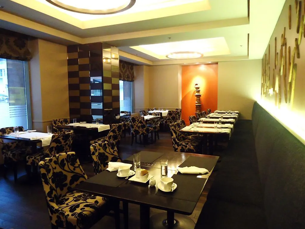 **** Hotel Cambridge Suites Toronto Canada