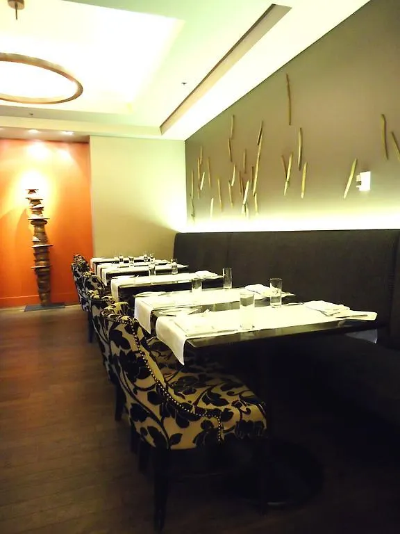Cambridge Suites Toronto Hotel